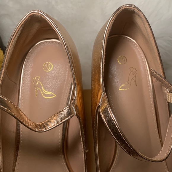 Rose Gold Platform Pumps - Picture 4 of 13